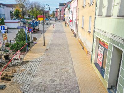Postęp prac przy przebudowie ulic w centrum Sławna