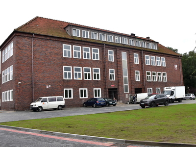 Widok budynku Szkoły Podstawowej nr 2 w Sławnie