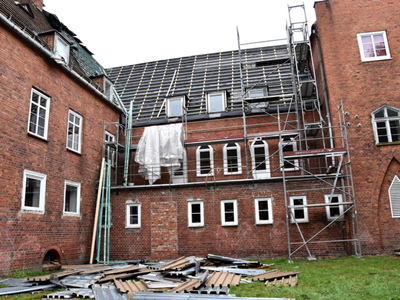 Remont dachu Sławieńskiego Domu Kultury - widok budynku