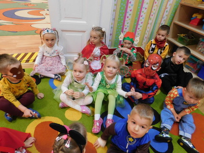 Kolorowy i bajkowy dzień w Przedszkolu nr 1 w Sławnie
