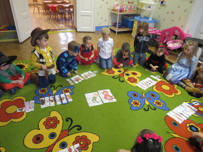 
Kolorowy i bajkowy dzień w Przedszkolu nr 1 w Sławnie
