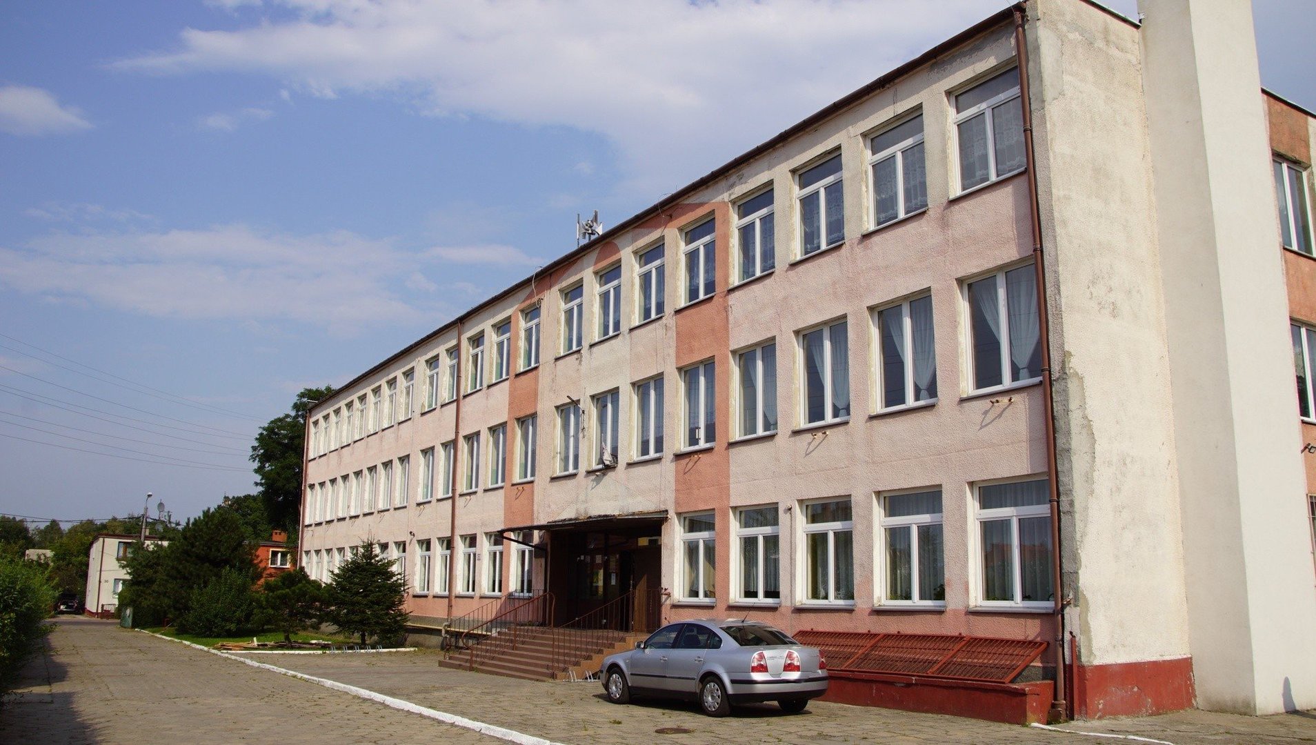 
Koncepcje zagospodarowania budynku po SP1 w Sławnie
