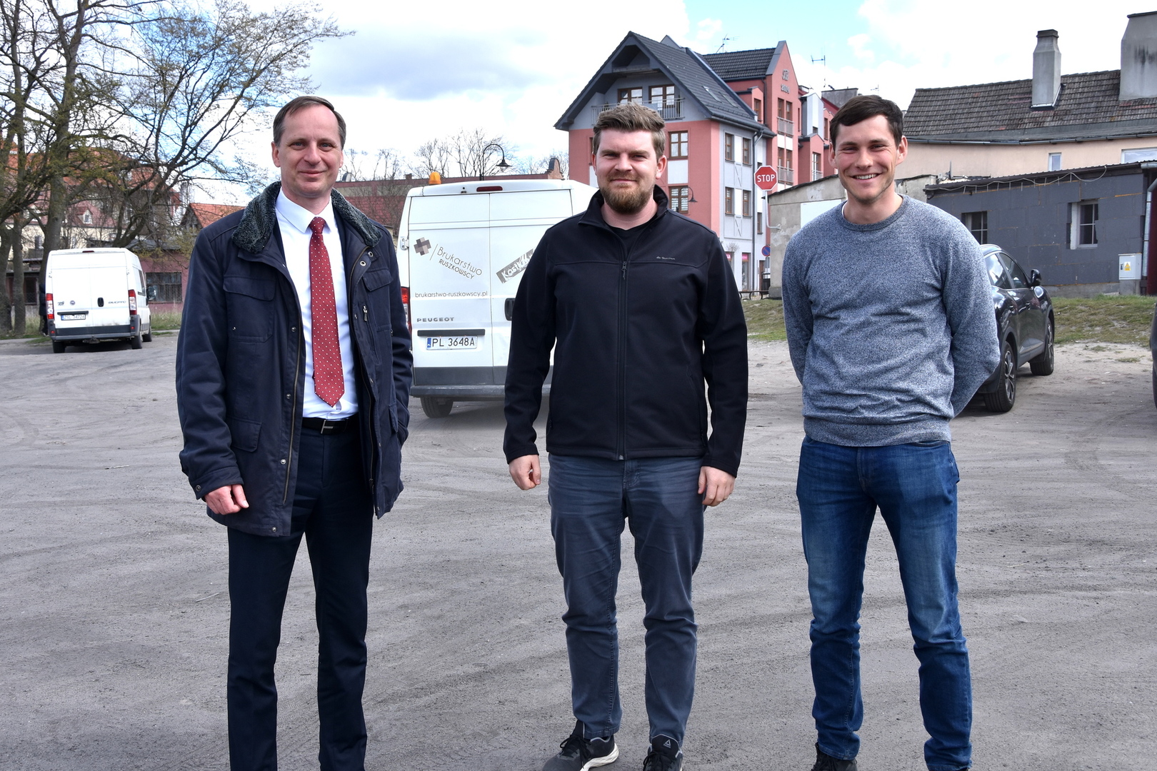 
Ruszają prace na miejskim targowisku
