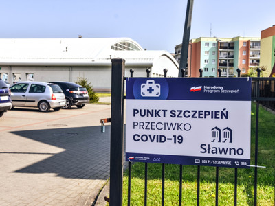 Ruszyły szczepienia w sławieńskim Punkcie Szczepień Powszechnych...