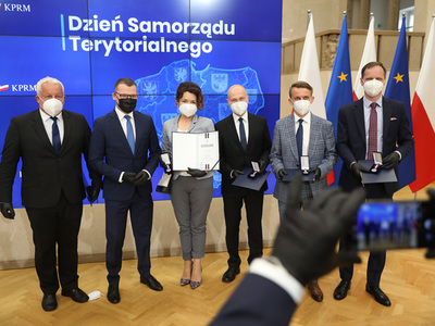 
Odznaka Honorowa za Zasługi dla Samorządu Terytorialnego dla...

