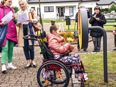 
Pierwszy integracyjny plac zabaw w Sławnie
