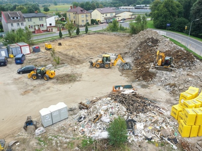 
Trwają prace przy budowie nowoczesnego Parku Handlowego w Sławnie...
