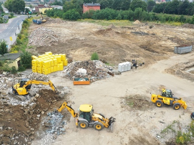 
Trwają prace przy budowie nowoczesnego Parku Handlowego w Sławnie...
