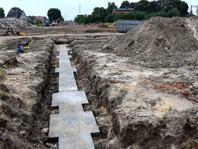 
Trwają prace przy budowie nowoczesnego Parku Handlowego w Sławnie...
