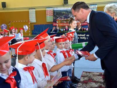 
Ślubowanie klas pierwszych w Szkole Podstawowej nr 3
