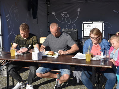 
Udany weekendowy Festiwal Smaków Food Trucków
