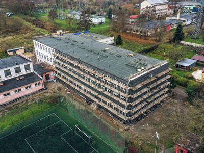 Trwają prace przy przebudowie budynków przy ul. Kossaka 31