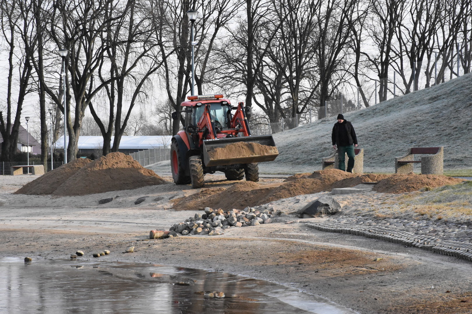
Przygotowanie plażowiska miejskiego
