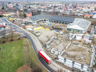 Trwają intensywne prace przy budowie nowoczesnego Parku Handlowego