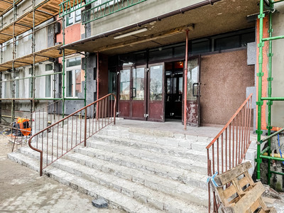 
Trwają prace przy przebudowie budynków przy ul. Kossaka 31
