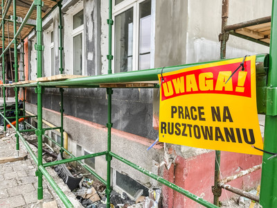 
Trwają prace przy przebudowie budynków przy ul. Kossaka 31
