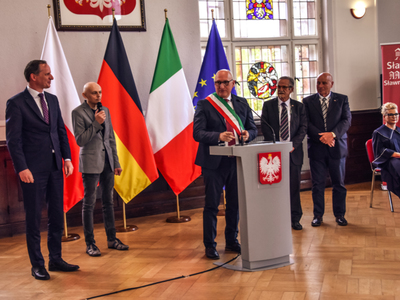 
Międzynarodowe spotkanie w sławieńskim ratuszu
