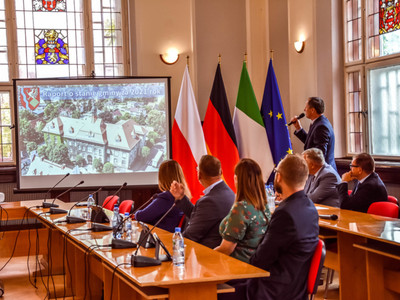 
Absolutorium dla Burmistrza Miasta Sławno za 2021 rok
