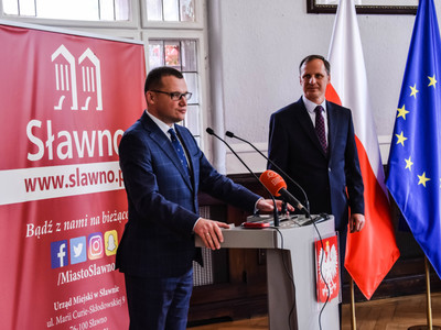 
Przekazanie sprzętu komputerowego w ramach grantów PPGR

