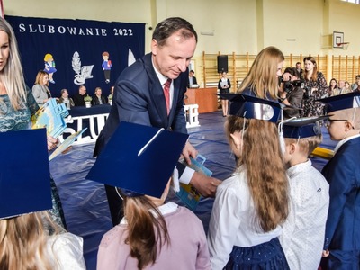 
Ślubowanie klas pierwszych w SP2
