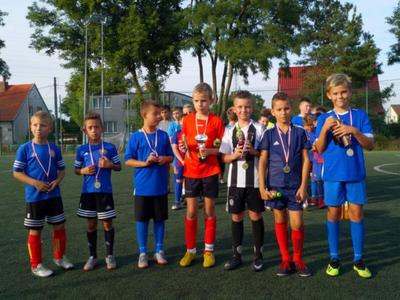 Wakacyjne turniej piłki nożnej dzikich drużyn