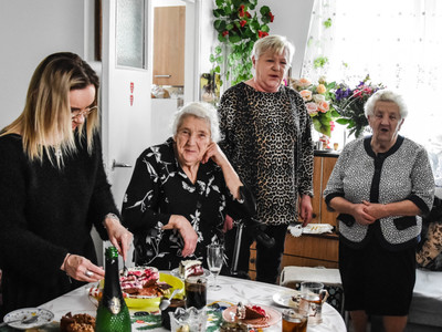 
90. urodziny Reginy Snochowskiej ze Sławna
