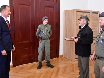 Złota odznaka za zasługi