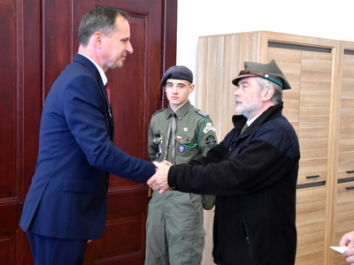 Złota odznaka za zasługi