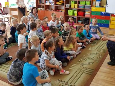 Bezpieczeństwo najważniejsze! – spotkanie z policjantem