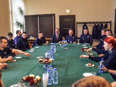 
Podziękowania za służbę dla bezpieczeństwa mieszkańców...
