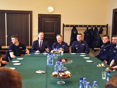 
Podziękowania za służbę dla bezpieczeństwa mieszkańców...

