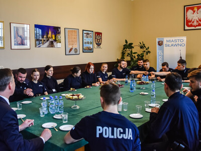 
Podziękowania za służbę dla bezpieczeństwa mieszkańców...

