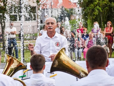 
Niedzielny koncert przy fontannie
