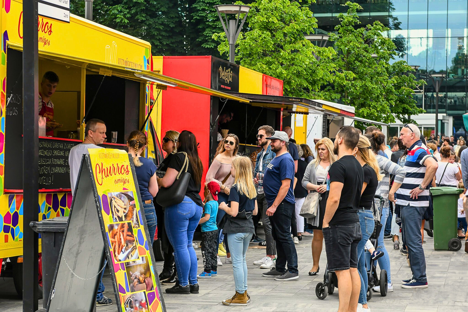 
Pyszny weekend z food truckami nadchodzi!
