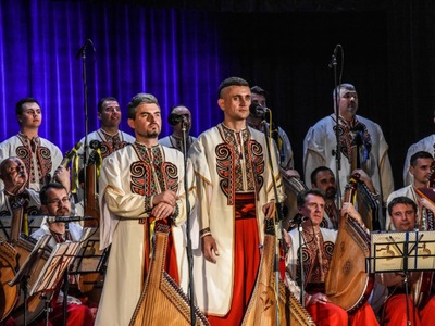 
Bandurzyści zagrali dla sławnian
