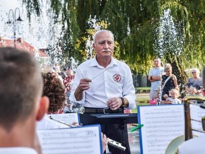
Niedzielny koncert przy fontannie
