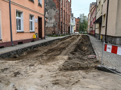 
Ruszyły prace przy przebudowie ulic w centum Sławna
