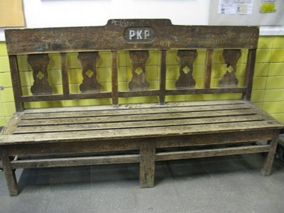 Muzeum Tradycji Kolejowej  funkcjonujące w  dawnym dworcu PKP