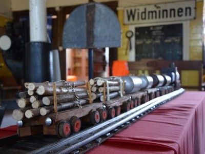 Muzeum Tradycji Kolejowej  funkcjonujące w  dawnym dworcu PKP