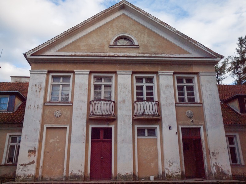 Dwór w Łęgwarowie