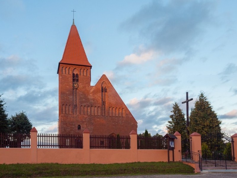 Kościół pw. Podwyższenia Krzyża, w Olszewie Węgorzewskim