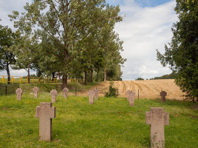 Cmentarz wojenny z I wojny światowej w Kolonii Pozezdrze