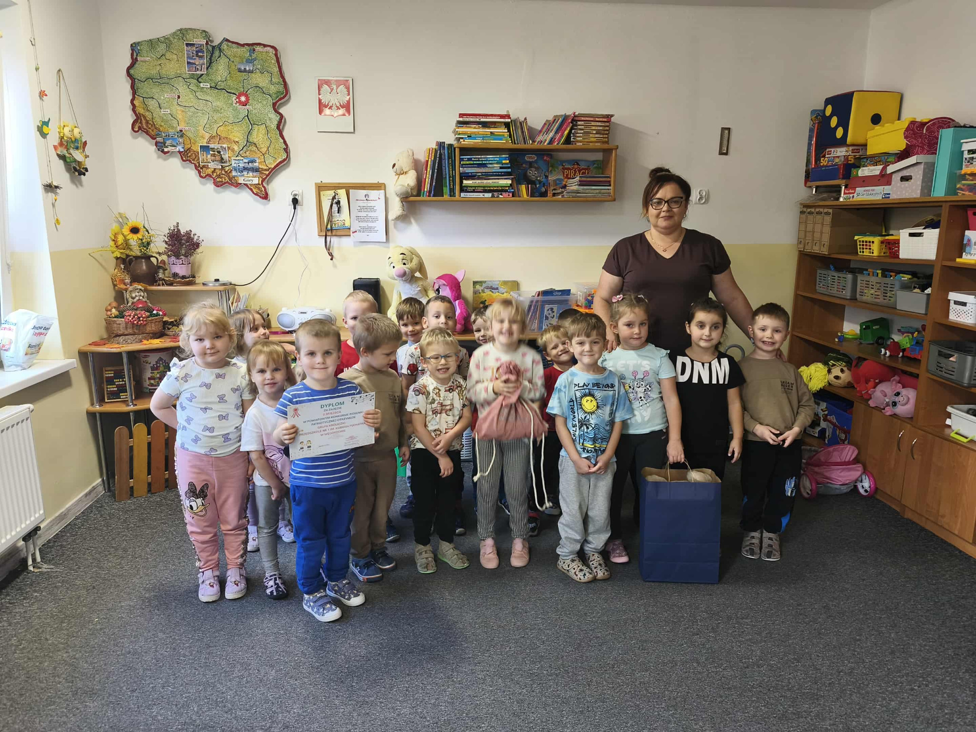 na zdjęciu uczestnicy konkursu