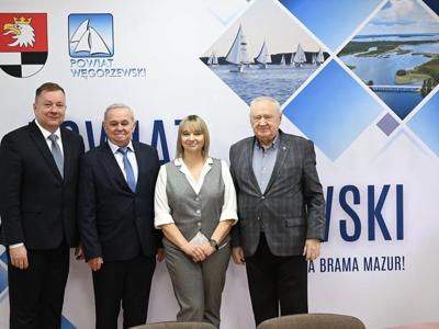 zdjęcie z podpisania listu intencyjnego