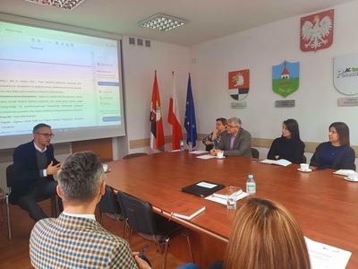 Uczestnicy spotkania z przedstawicielem BGK