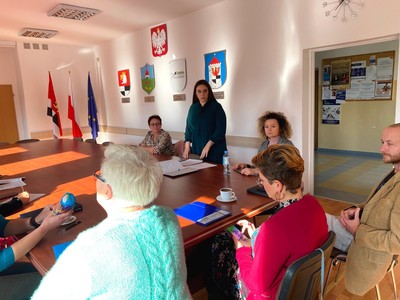 członkowie Rady Działalności Pożytku Publicznego Powiatu Węgorzewskiego w trakcie spotkania