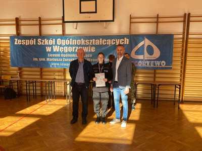 Wyróżniony Najlepszy Strzelec w klasyfikacji indywidualnej dziewcząt - Anna Królak ZSO w Węgorzewie.