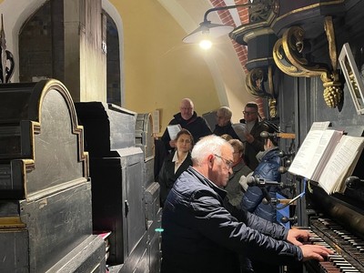 Uroczyste obchody 104. rocznicy odzyskania Niepodległości przez Polskę podczas Mszy Świętej