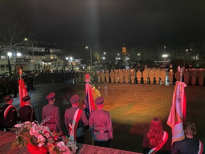 Uroczyste obchody 104. rocznicy odzyskania Niepodległości przez Polskę na Placu Wolności w Węgorzewie