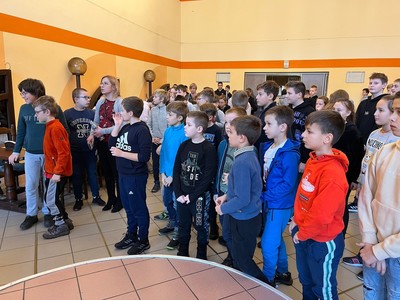 Uczestnicy czekający na wylosowanie przeciwnika.